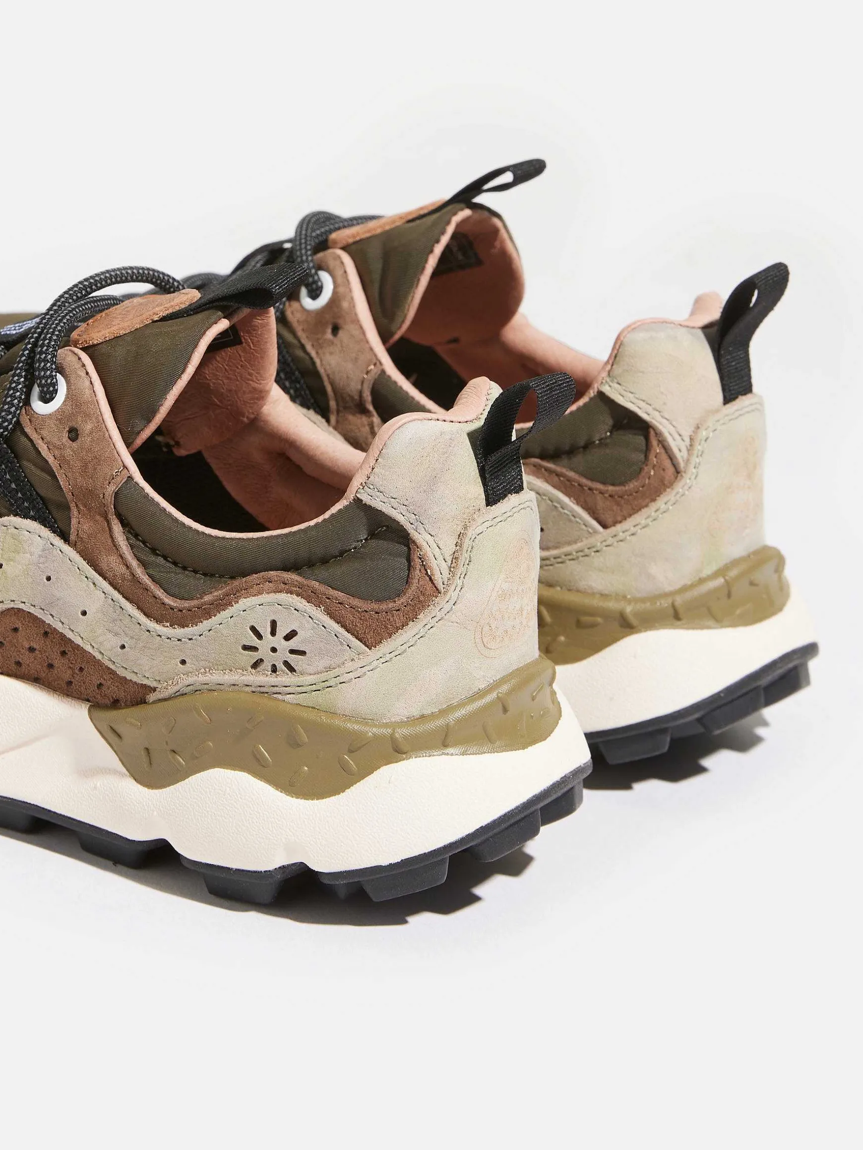 Flower Mountain | Yamano 3 Uni For Women