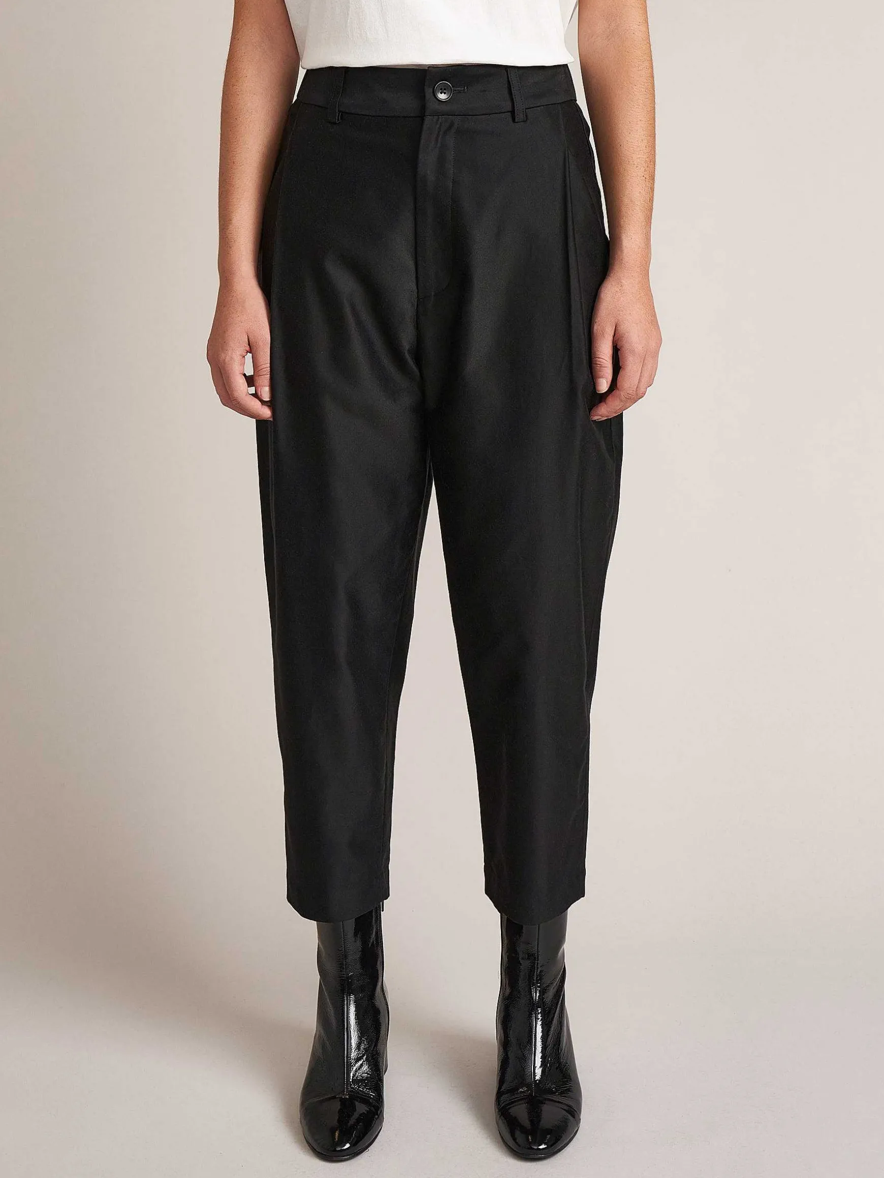 Nicholson & Nicholson | Sand Moleskin Pants