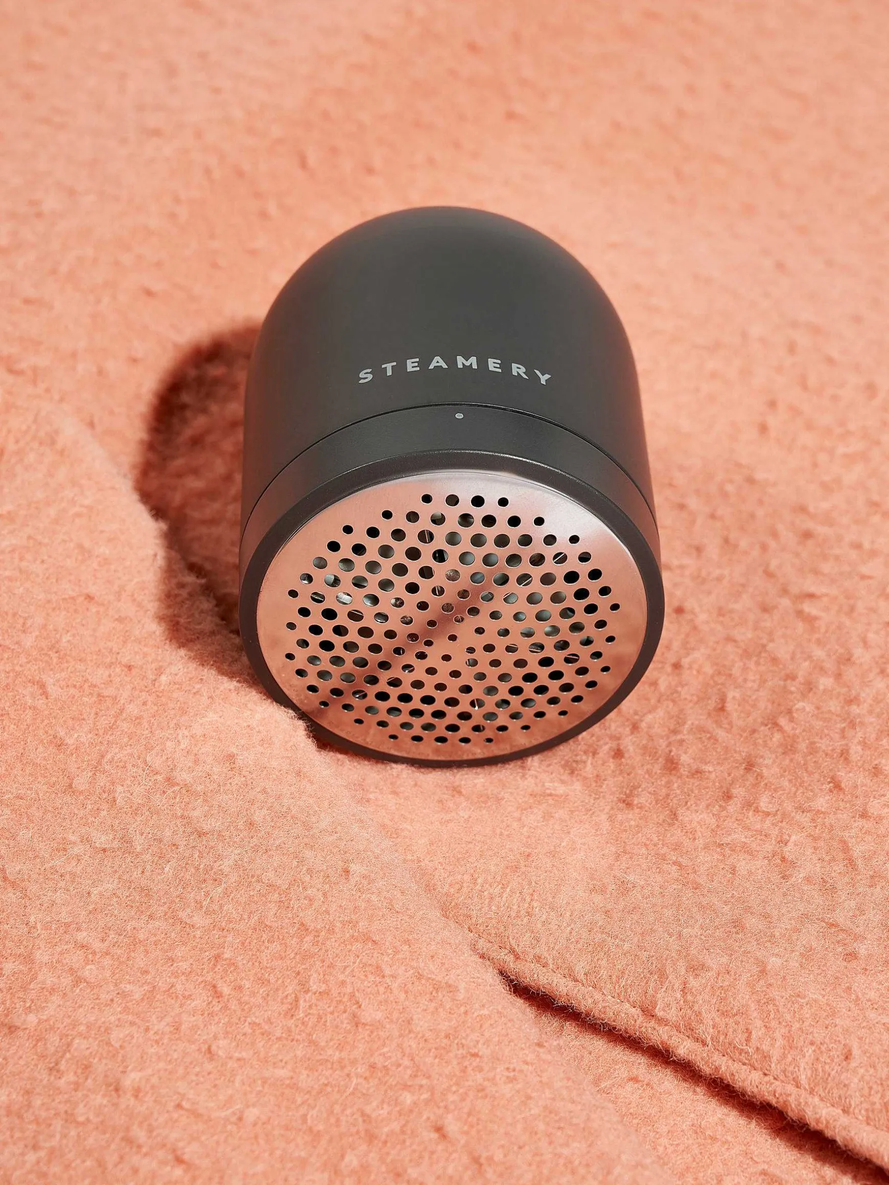 Steamery | Pilo No.2 Fabric Shaver