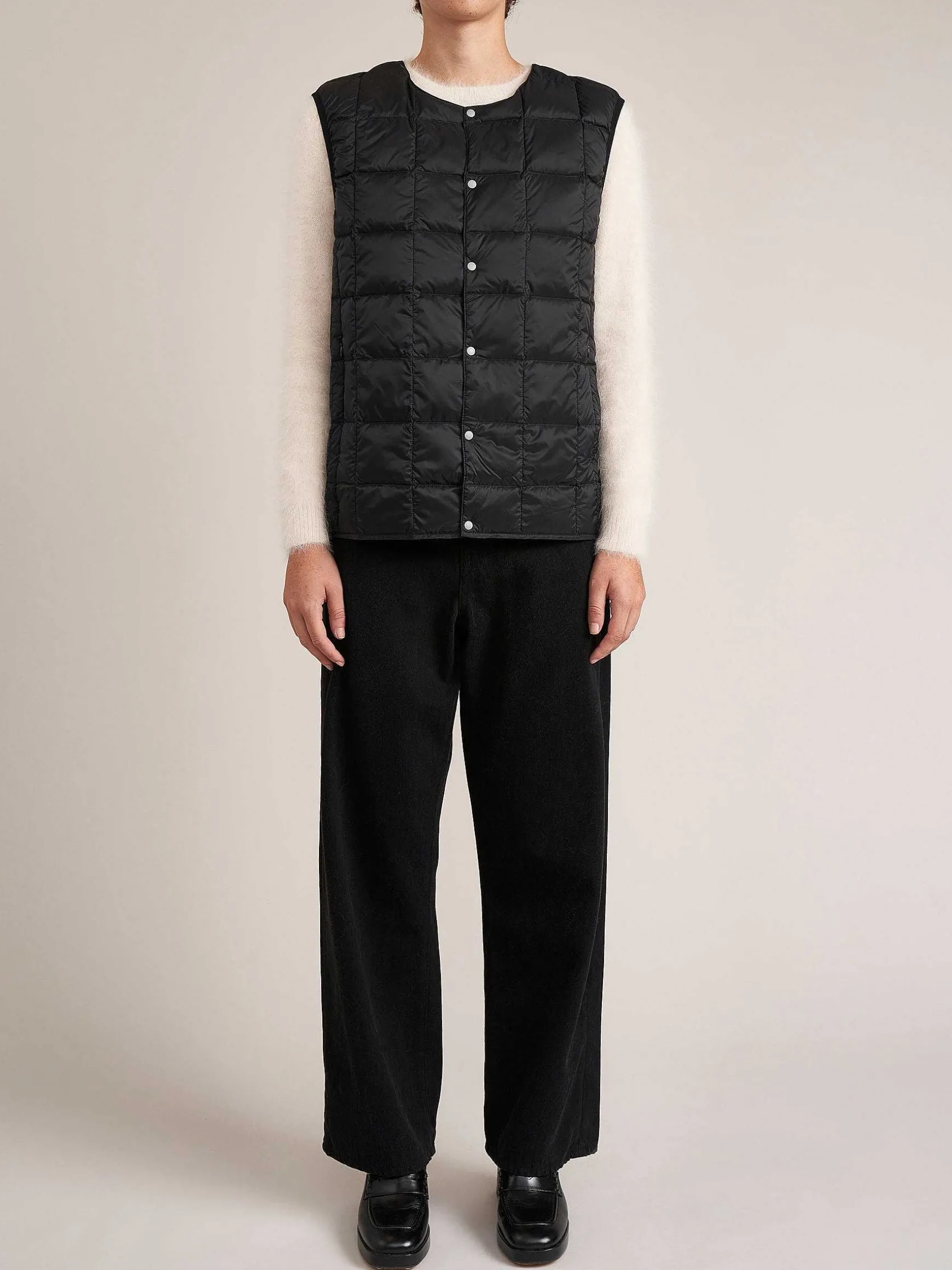 Taion | Crew Neck Button Down Vest Bodywarmer For Women